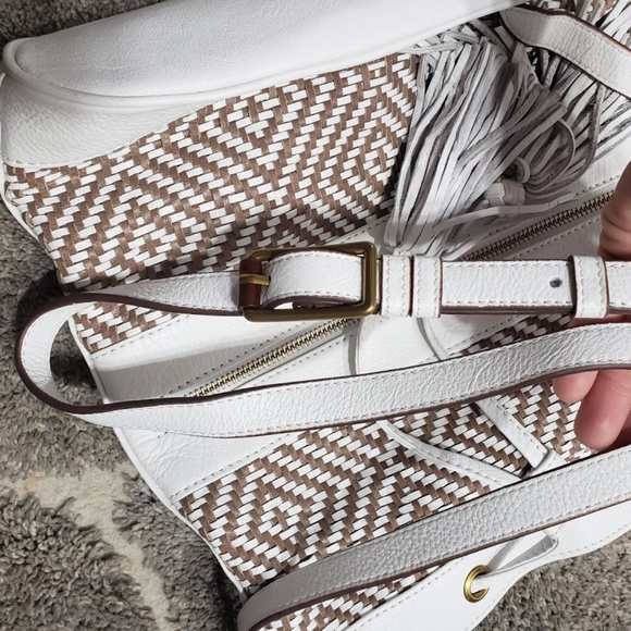 SOLD Elliott Lucca Bali Woven Crossbody Bag - Picture 6 of 8